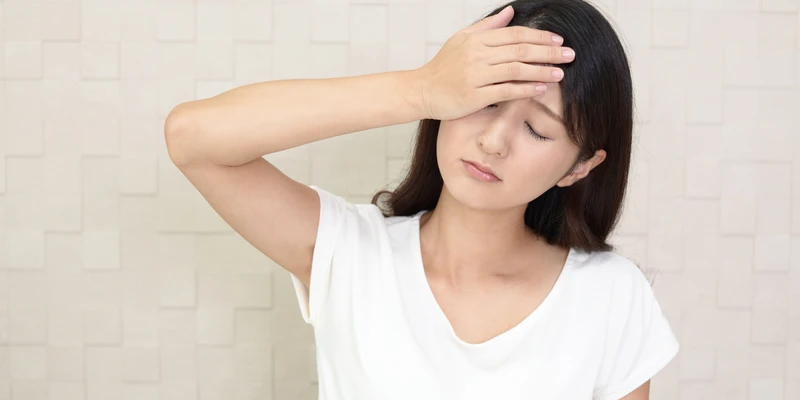 Triệu chứng của bệnh lý bạch cầu kinh dòng tủy thay đổi tùy thuộc vào giai đoạn bệnh