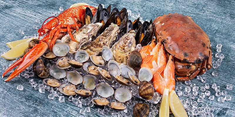 Người bệnh ung thư phổi có ăn được hải sản không