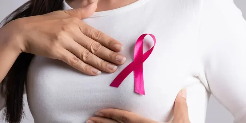 Ung thư vú sống được bao lâu thường được ước tính theo tỷ lệ sống sót ít nhất 5 năm kể từ khi được chẩn đoán.