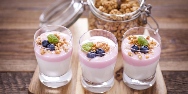 Người bị ung thư vú có thể ăn được sữa chua nhưng với liều lượng hợp lý