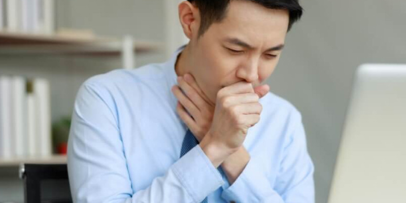 Ho kéo dài trên 2 tuần không khỏi có thể là dấu hiệu ung thư phổi cần thăm khám, chẩn đoán kịp thời