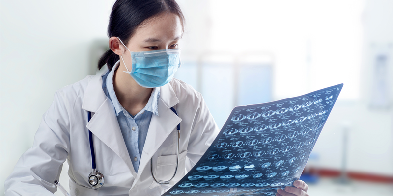 Khám cổ tử cung với test acetic kết hợp giữa xét nghiệm HPV giúp tối đa hóa khả năng sàng lọc