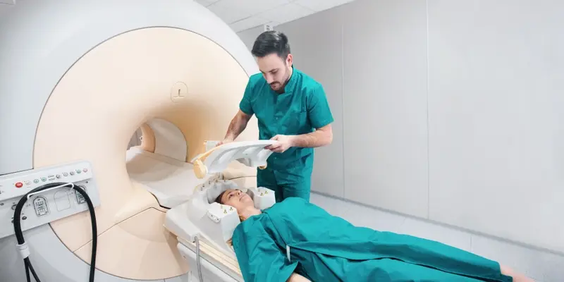 Chụp cộng hưởng từ tuyến vú giúp xác định phạm vi tổn thương, mức độ lan rộng