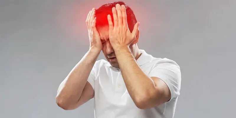 Đau đầu từng cơn là cảnh báo triệu chứng ung thư vòm họng giai đoạn cuối