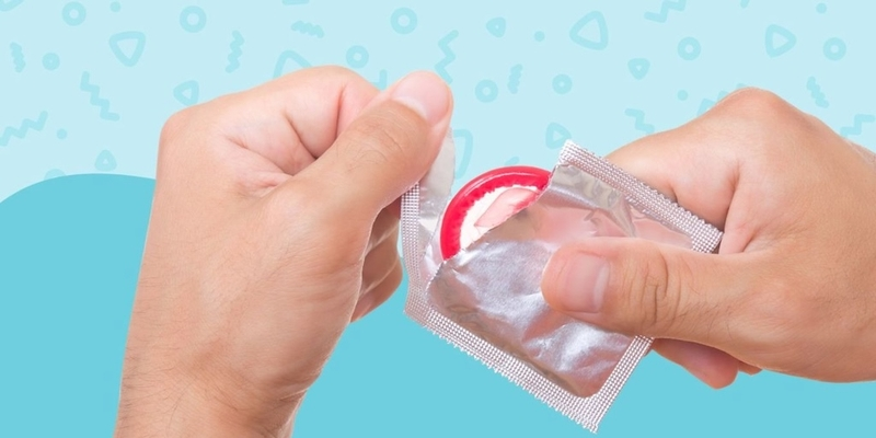 Bao cao su là biện pháp phòng ngừa viêm cổ tử cung cũng như các bệnh lây qua đường tình dục