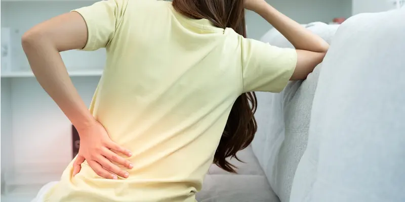 Đau lưng là triệu chứng lâm sàng thường gặp