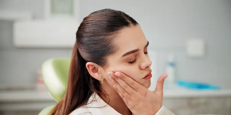 Đau lưỡi hoặc khó chịu ở lưỡi có thể là triệu chứng của ung thư lưỡi