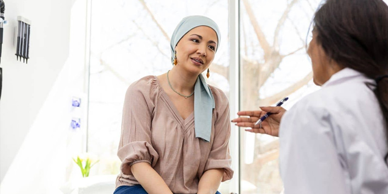 Hóa trị được sử dụng khá phổ biến trong điều trị ung thư vú ở người cao tuổi