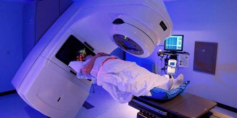 Xạ trị là một trong những phương pháp được sử dụng để điều trị ung thư phổi hiện nay