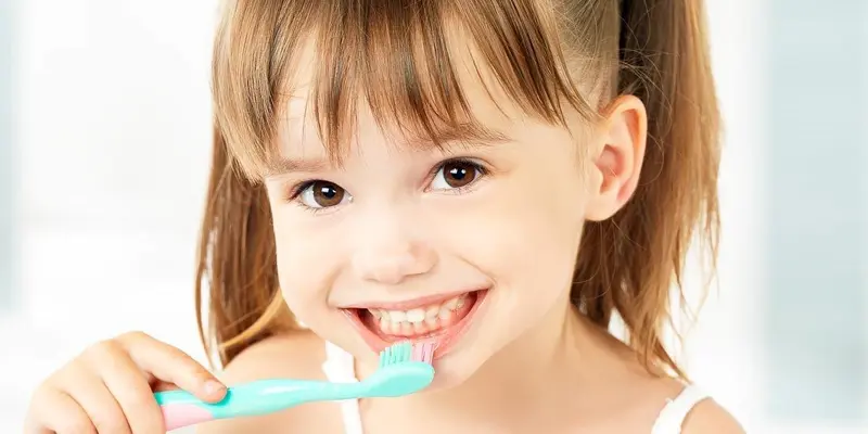 Chăm sóc răng miệng tốt là cách điều trị viêm lưỡi