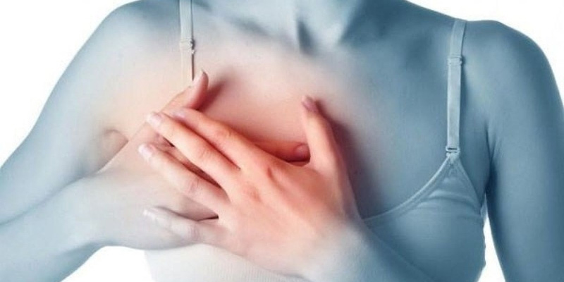 Nguy cơ mắc ung thư vú thường gặp ở phụ nữ sau mãn kinh