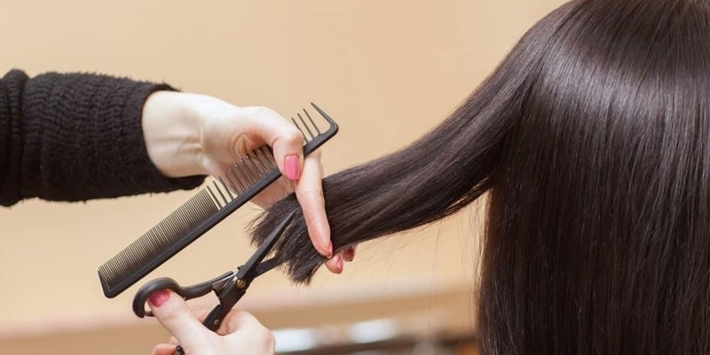Bất kỳ ai sở hữu mái tóc đáp ứng các tiêu chí do chương trình hiến tóc quy định
