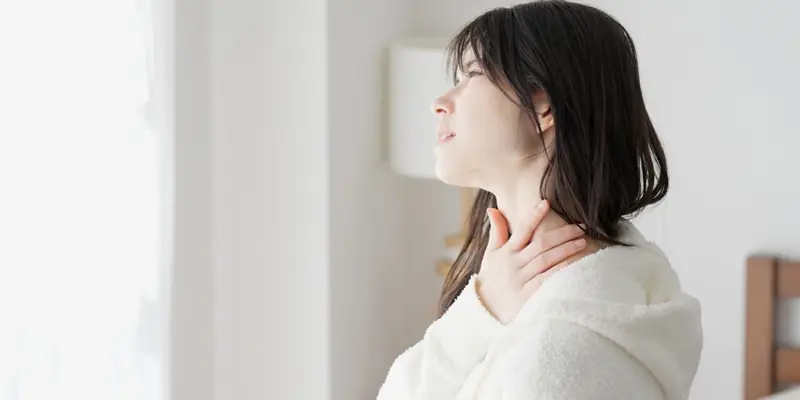 Khàn tiếng kéo dài, ngày càng nặng là một trong những dấu hiệu ung thư thanh quản