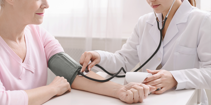 Cách uống nước dừa hợp lý để hỗ trợ sức khỏe