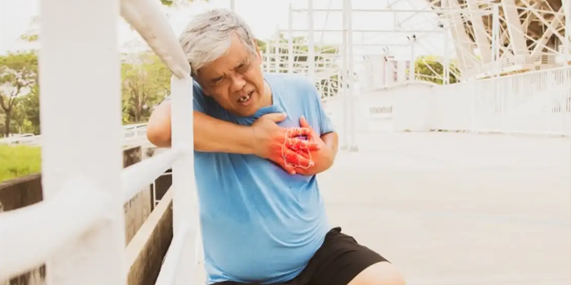 Tràn máu tại màng phổi có thể khởi phát muộn, dễ bỏ sót nếu không theo dõi kỹ