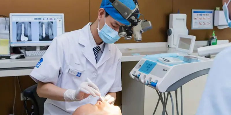 Nội soi họng giúp chẩn đoán ung thư vòm họng