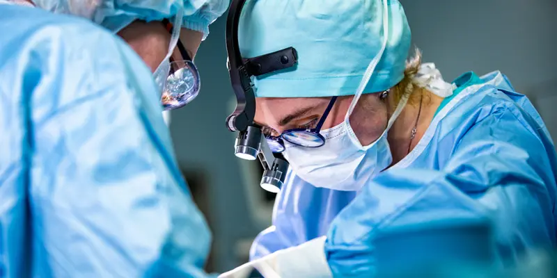 Phẫu thuật là phương pháp điều trị ung thư lưỡi giai đoạn đầu