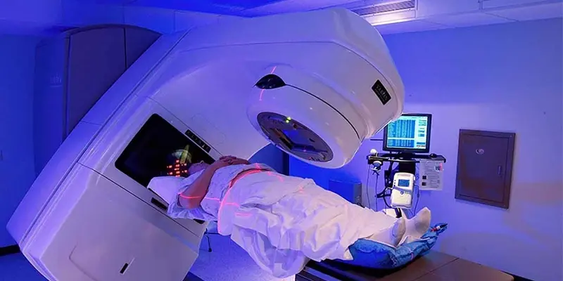 Xạ trị thường được sử dụng ở những trường hợp tế bào ung thư đã di căn