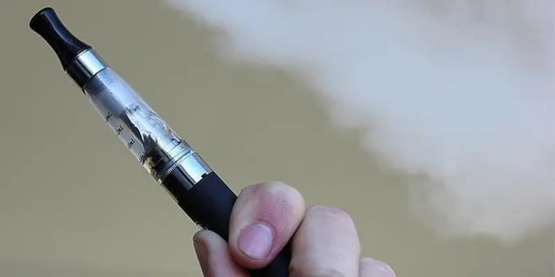 Thuốc lá làm tăng nguy cơ ung thư thanh quản