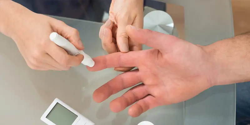 Bệnh tiểu đường có thể khiến lưỡi có đốm đen nhỏ