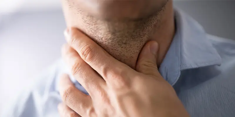 Ung thư thanh quản giai đoạn đầu có triệu chứng thường không rõ ràng