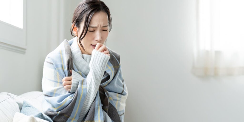 Đau tức ngực kéo dài có thể cảnh báo tràn dịch màng phổi