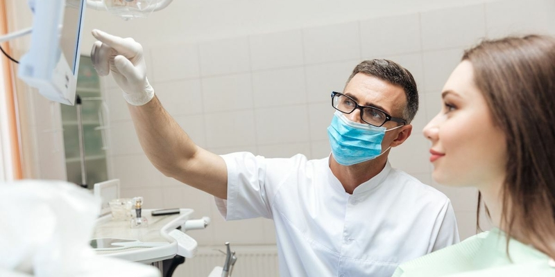 Tham khảo ý kiến của bác sĩ để cải thiện chất lượng đời sống tình dục