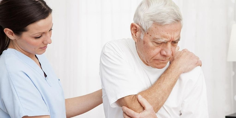 Tuổi tác cũng ảnh hưởng tới thời gian sống của bệnh nhân ung thư xương