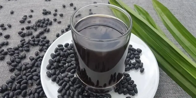 Đậu đen đóng một vai trò quan trọng trong việc hỗ trợ người mắc bệnh tuyến giáp