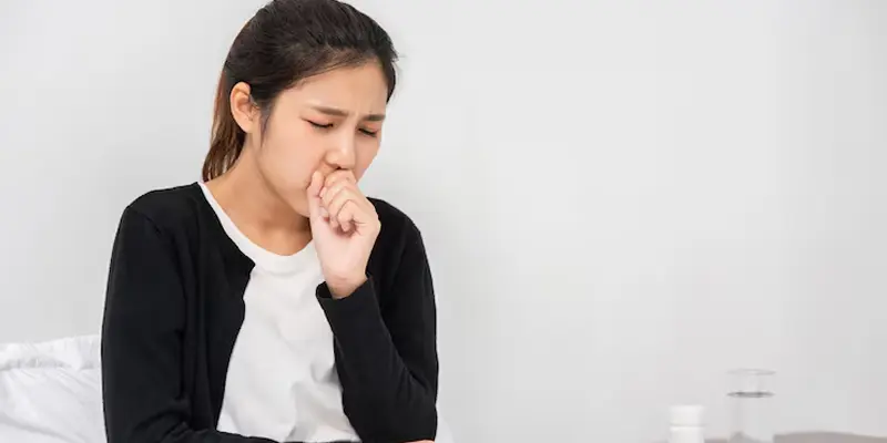 Bệnh viêm họng hạt gây cảm giác khó chịu cho người bệnh