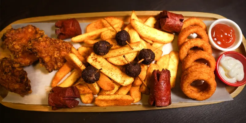 Bệnh nhân nên hạn chế ăn thực phẩm cứng, khô, khó nhai