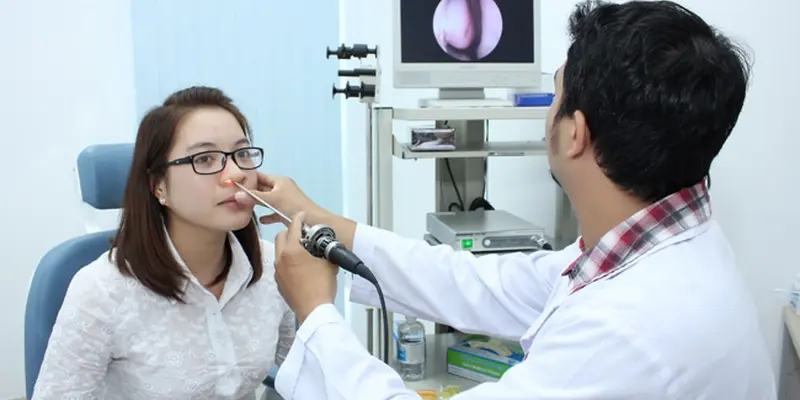 Xét nghiệm ung thư vòm họng bằng nội soi sinh thiết