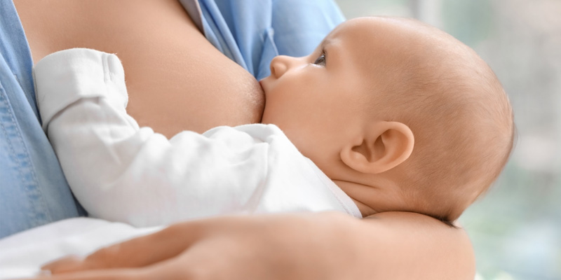 Áp xe xuất hiện khi đang cho con bú