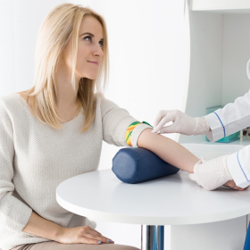 Bệnh bạch cầu tế bào tóc là gì? Triệu chứng, tiên lượng và hướng điều trị