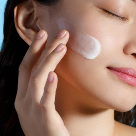 Dùng kem chống nắng gây ung thư da? Chuyên gia giải đáp