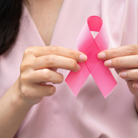 Tại sao cần khám vú định kỳ? Phương pháp tầm soát như thế nào?