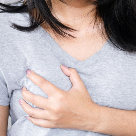 Loạn sản vú lành tính: Dấu hiệu, độ nguy hiểm và cách xử lý