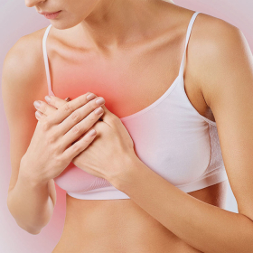 Nguyên nhân ngực có cục cứng đau do đâu? 6 lý do phổ biến cần biết