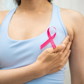 Phì đại tuyến vú: Phân loại, triệu chứng và cách xử lý