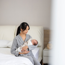 Ung thư tuyến giáp có sinh con được không? Lời khuyên từ bác sĩ