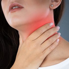 Ung thư vòm họng là gì? Nguyên nhân, dấu hiệu và cách điều trị