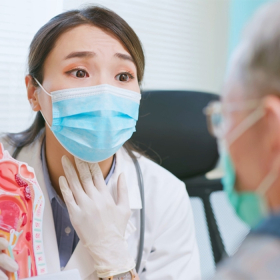 Ung thư vòm họng giai đoạn cuối: Triệu chứng, tiên lượng và hướng điều trị