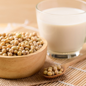Cảnh báo: Ung thư vú có nên uống sữa đậu nành không?